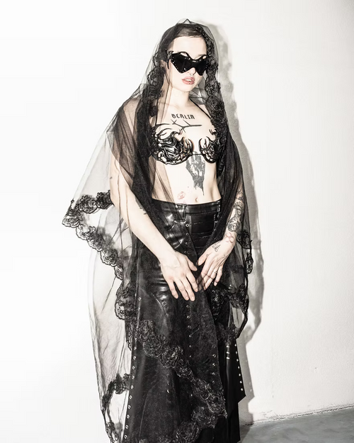 SCULPTURAL BRALETTE